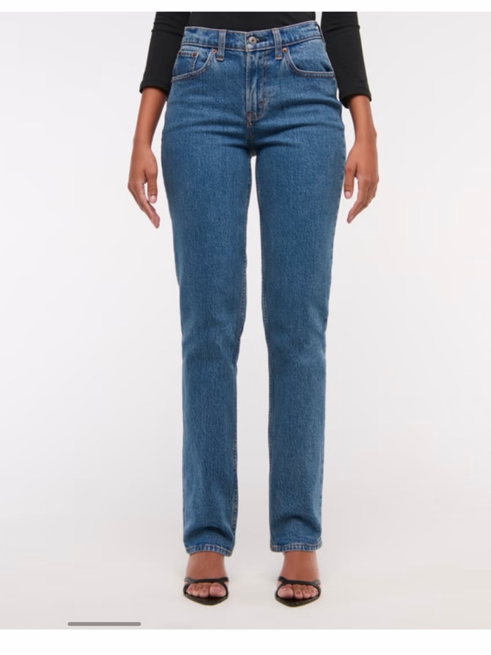 Abercrombie and Fitch mid-rise 90’s straight leg jeans, size 28 long